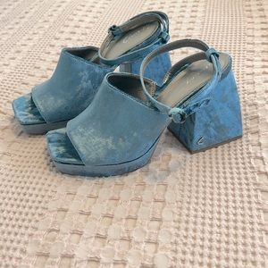 New Circus by Sam Edelman chunky funky blue velvet platform sandals. 70’s vibes